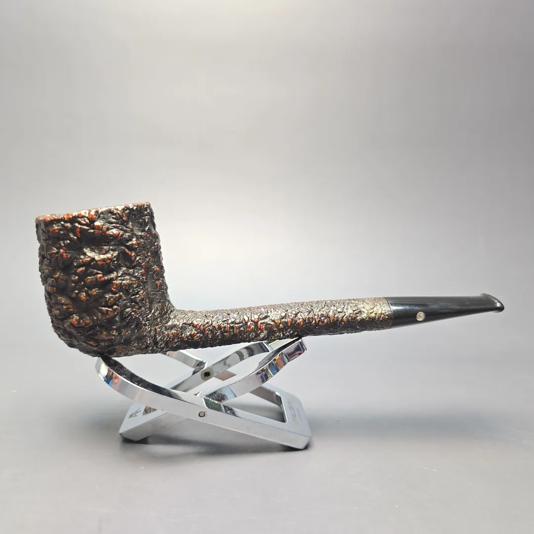 Castello (1950s-60s) Sea Rock Briar SC 32 Rusticated Canadian (Estate) - Image 2