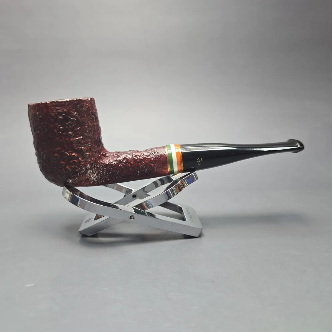 Peterson 2026 St Patrick's Day XL05 Sandblasted Billiard Briar Pipe, New - Image 2