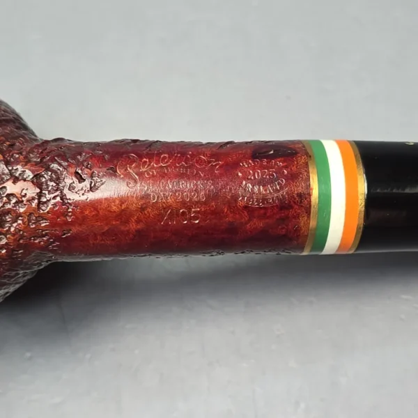 Peterson 2026 St Patrick's Day XL05 Sandblasted Billiard Briar Pipe, New - Image 12