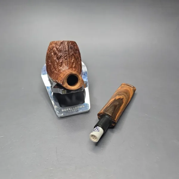 Savinelli Noce 173 Natural Rusticated Apple (Estate) - Image 14