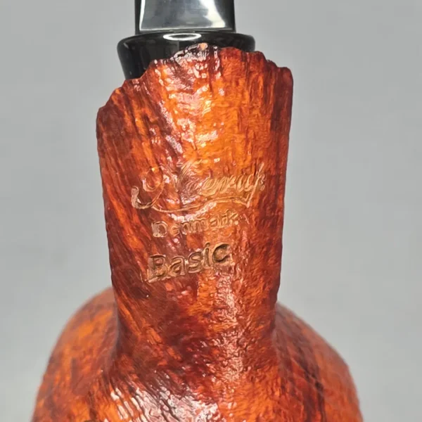 Neerup Basic Contrast Sandblasted Acorn Estate Briar Pipe, Danish Estates - Image 11