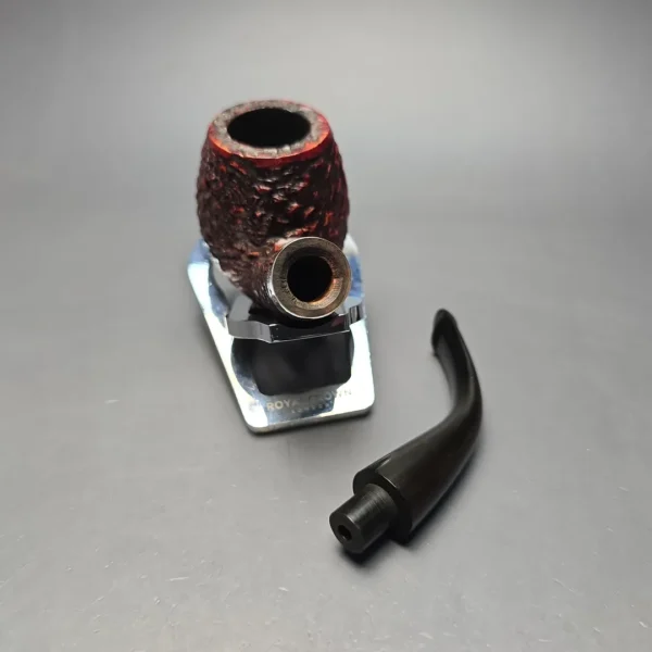 Peterson (2011) Donegal Rocky 68 Rusticated Bent Billiard with Silver (Estate) - Image 14