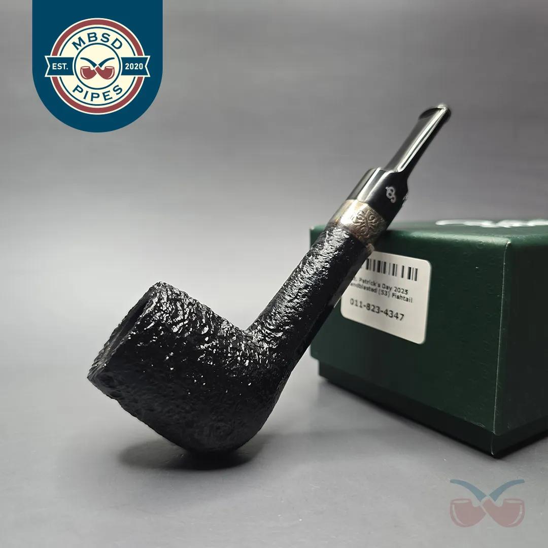 Peterson 2025 St Patrick's Day 53 Sandblasted Lovat with Silver (Unsmoked Estate)
