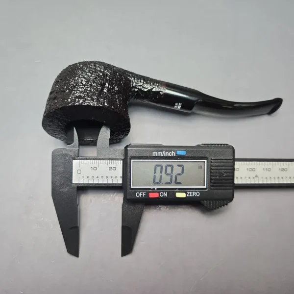 Ben Wade (Peter Wilson) Sandblasted Pot Estate Briar Pipe, Unsmoked - Image 13