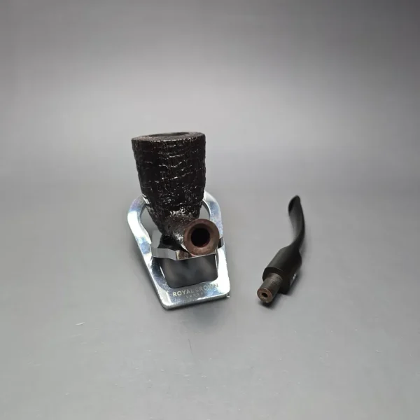 Ben Wade (Peter Wilson) XL Sandblasted Stack Dublin Estate Briar Pipe, Unsmoked - Image 14