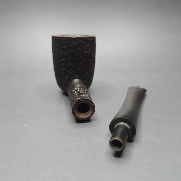 Savinelli Oscar Aged Briar 412 KS Rusticated Dublin (Estate) - Image 13