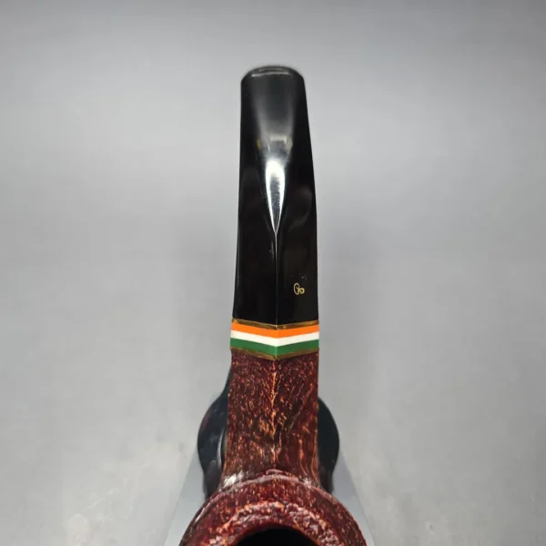 Peterson 2026 St Patrick's Day 80s Sandblasted Bent Bulldog Briar Pipe, New - Image 9