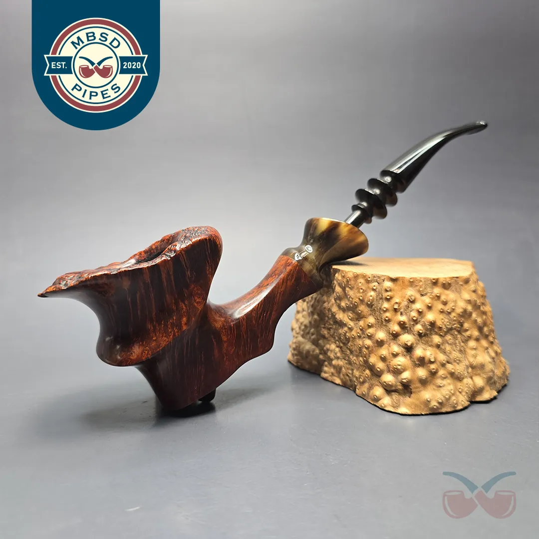 Larsen & Stigart Champ of Denmark XXL Smooth Freehand w/ Horn Estate Briar Pipe, Danish Estates