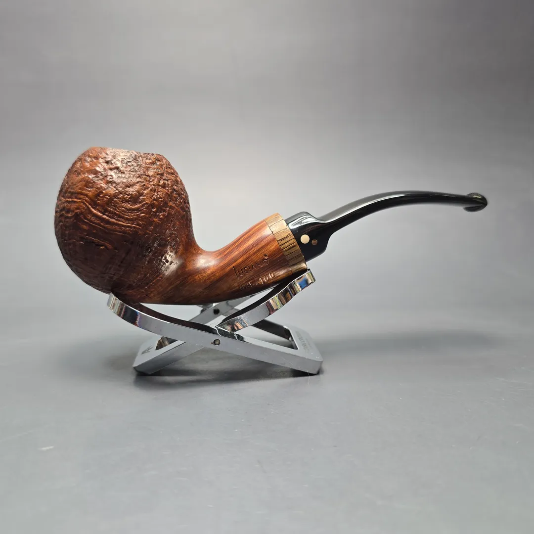 Luciano Partially Sandblasted Apple w/ Oak Estate Briar Pipe, Italian Estates - Image 2