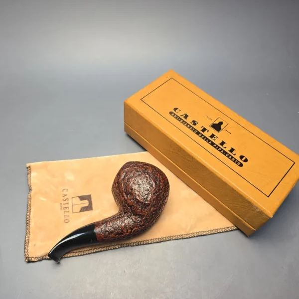 Castello Old Antiquari KKKK Sandblasted Nosewarmer Apple (Estate) - Image 14