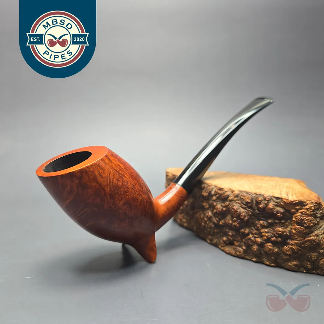 W.O. Larsen Select 49 Smooth Walrus Sitter (Unsmoked Estate)
