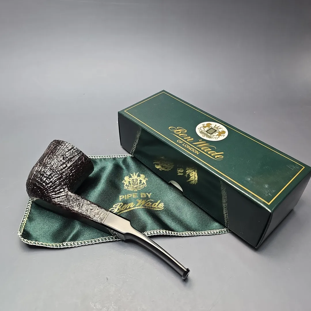 Ben Wade (Peter Wilson) XL Sandblasted Panel Shank Dublin Estate Briar Pipe, Unsmoked - Image 2