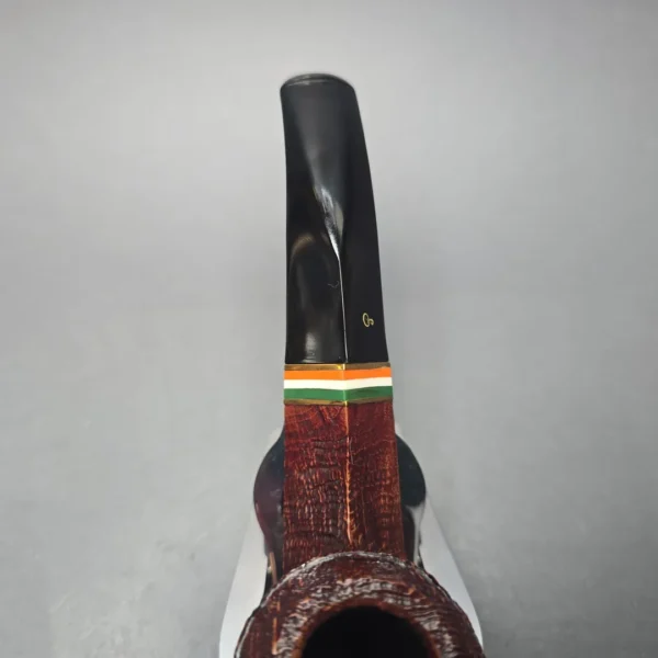 Peterson 2026 St Patrick's Day 80s Sandblasted Bent Bulldog Briar Pipe, New - Image 8
