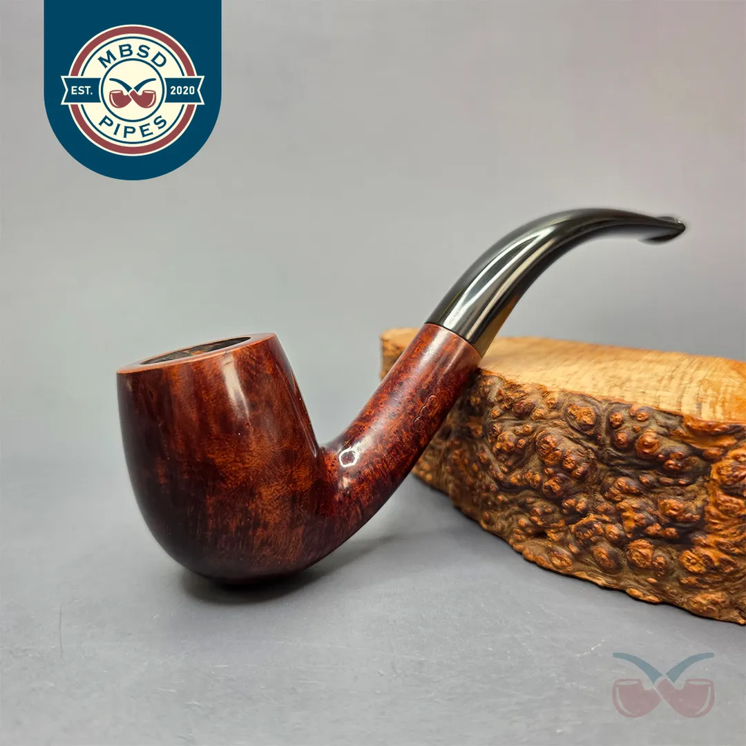 Ben Wade (Leeds Era) Adelphi 42 Smooth Bent Billiard (Estate)