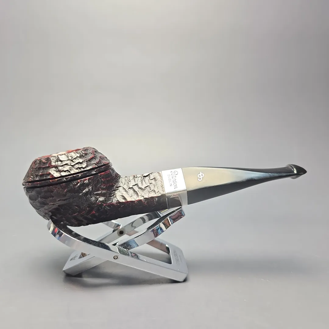 Peterson 2026 Pipe of the Year Rusticated "Large Squat Cad" Bulldog with Silver (New) - Image 2