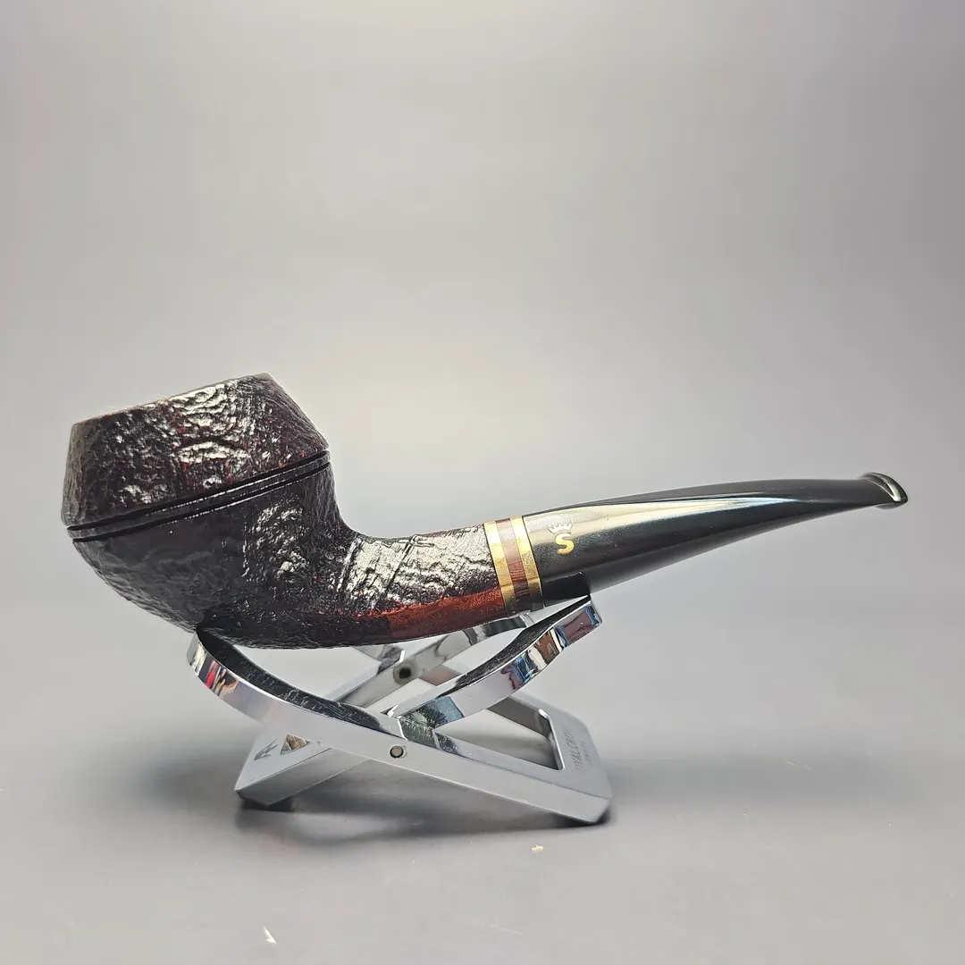 Stanwell (c. 1980s-90s) Brass Band 156 Sandblasted Bulldog (Estate) - Image 2