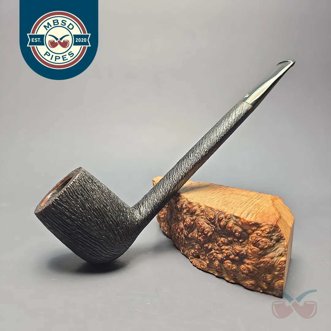 Savinelli Extra Lumberman Long Rusticated Canadian (Estate)