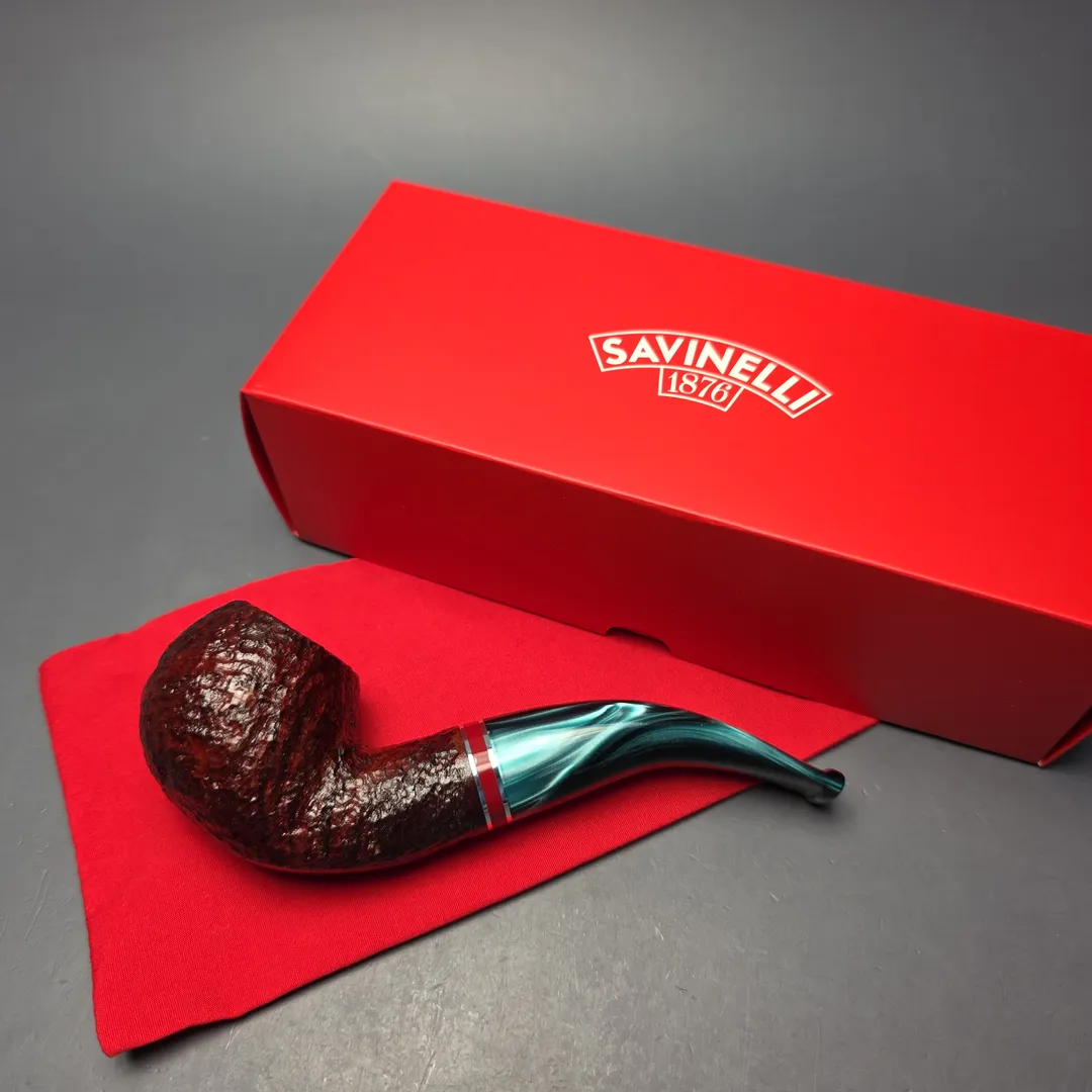 Savinelli 2026 Saint Nicholas 642 Rusticated Bent Apple (6mm) (New) - Image 2