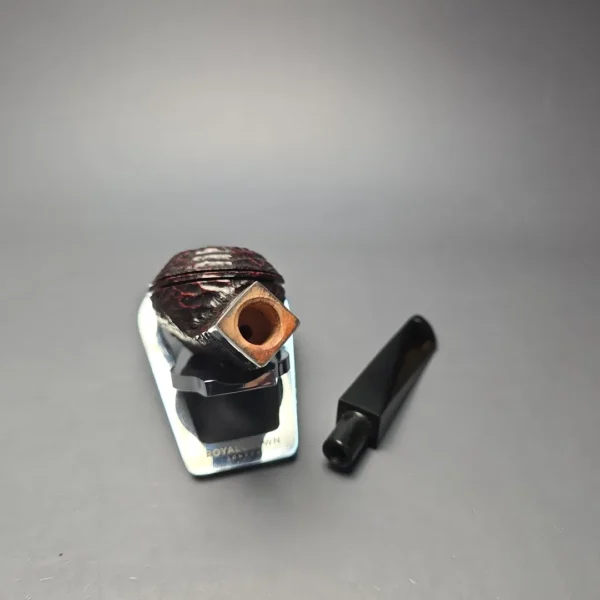 Peterson 2026 Pipe of the Year Rusticated "Large Squat Cad" Bulldog with Silver (New) - Image 13