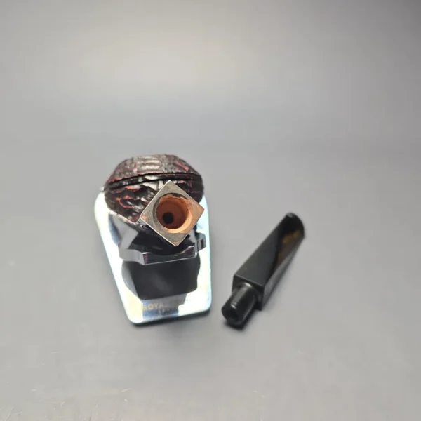 Peterson 2026 Pipe of the Year Rusticated "Large Squat Cad" Bulldog with Silver (New) - Image 13