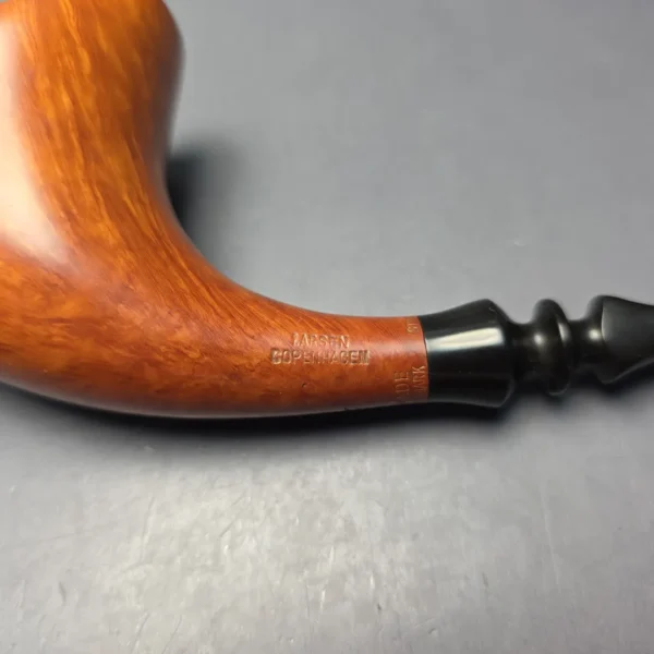 W.O. Larsen (c.1960s) Straight Grain (2) Large Smooth Freehand Horn (Estate) - Image 8