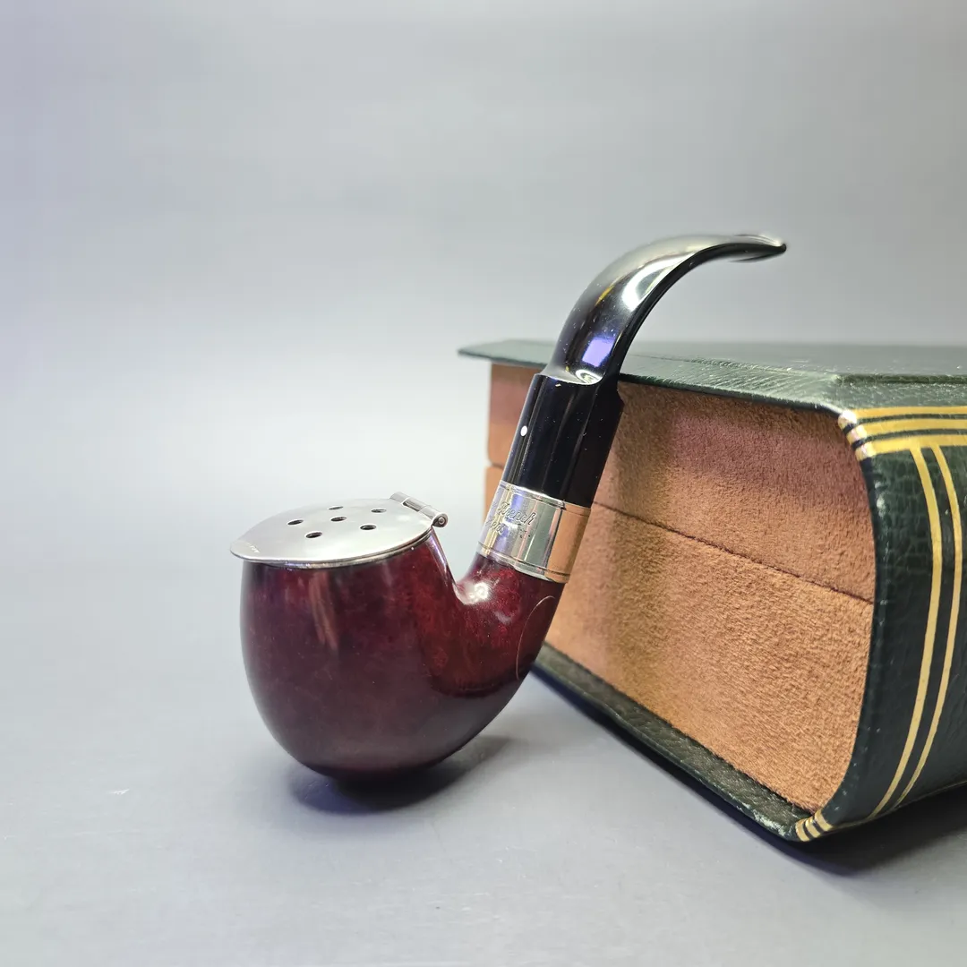Dunhill 1995 Christmas Pipe "Three French Hens" Bruyere 4202 Smooth Bent Billiard with Silver Wind Cap and Tamper (Unsmoked Estate) - Image 2