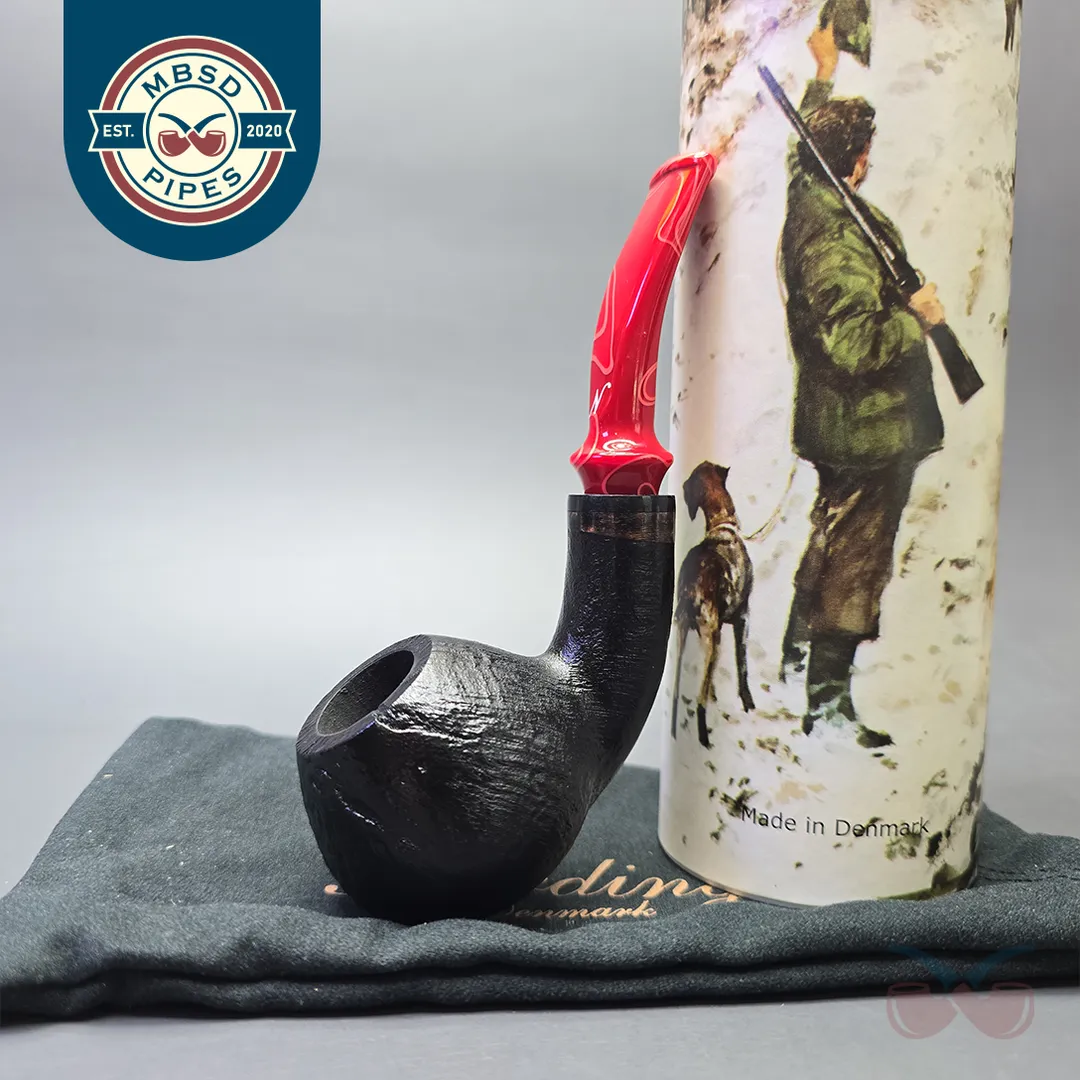 Nording 2023 Hunting Pipe "Black Swan" Sandblasted Brandy (Unsmoked Estate)