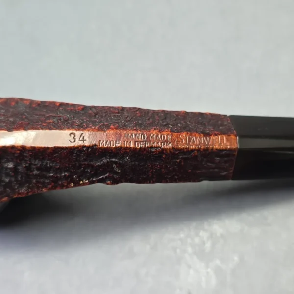 Stanwell (c.1950s-60s) Hand Made 34 Sandblasted Bulldog (Estate) - Image 10
