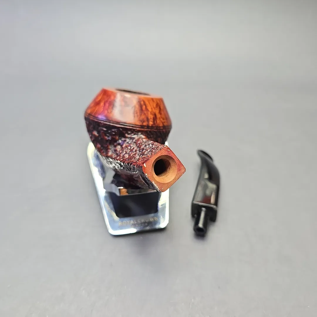 Castello Sea Rock Briar (G) (Pi) Partially Rusticated Bulldog (Estate) - Image 2