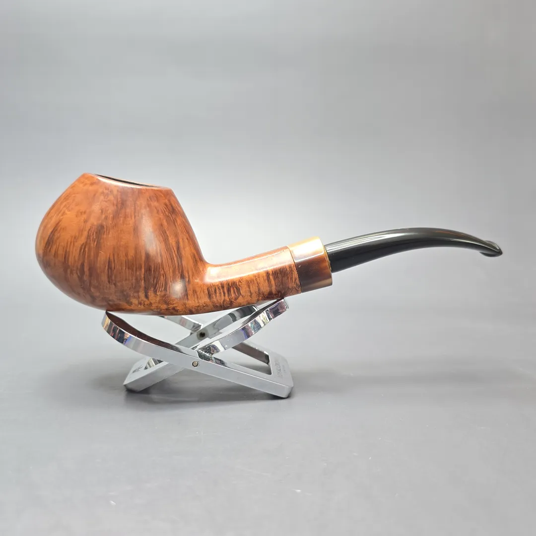 W.O. Larsen Straight Grain (6) Extra Large Smooth Diplomat with Horn (Estate) - Image 2