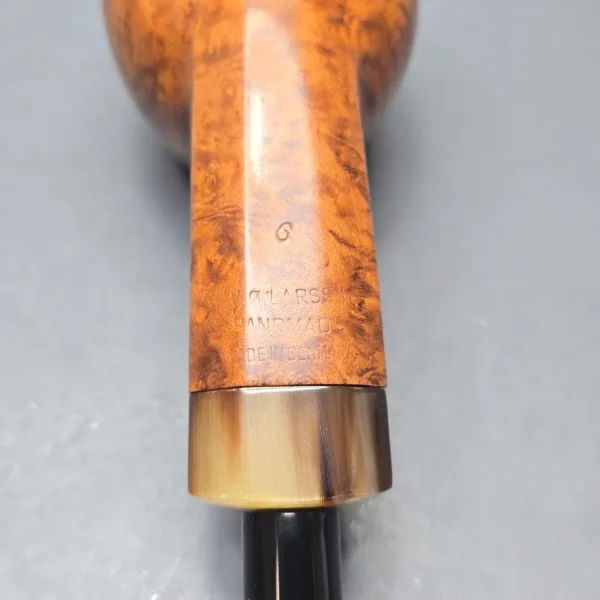 W.O. Larsen Straight Grain (6) Extra Large Smooth Diplomat with Horn (Estate) - Image 10