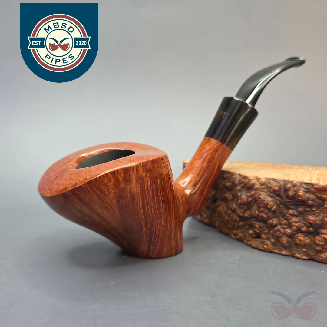 Preben Holm (2) Smooth Freehand Sitter with Ebonite Ferrule (Unsmoked Estate)