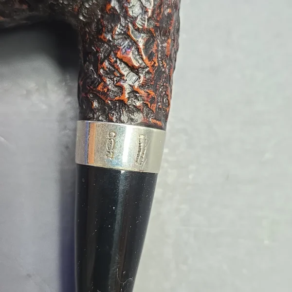 Peterson Donegal Rocky B11 Rusticated Brandy Sitter with Silver (Estate) - Image 12