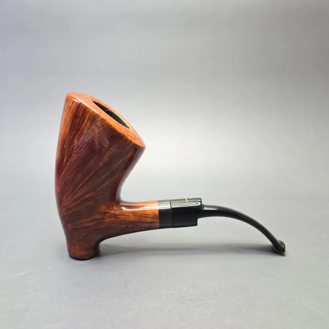 Pipa Croci Artistica (True) Smooth Pickaxe Sitter with Horn (Estate) - Image 2