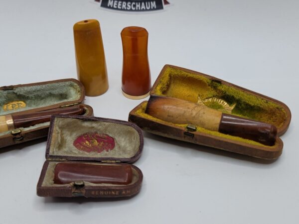 Lot Of 5 Vintage And Antique Meerschaum And Amber Meerschaum Holder Pipes [SOLD OUT] - Image 4