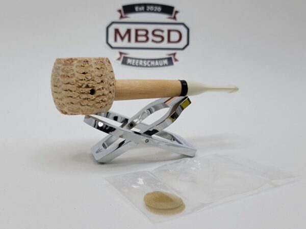 Missouri Meerschaum The Chub Cornabis Corn Cob Smoking Pipe, Built In Carburetor