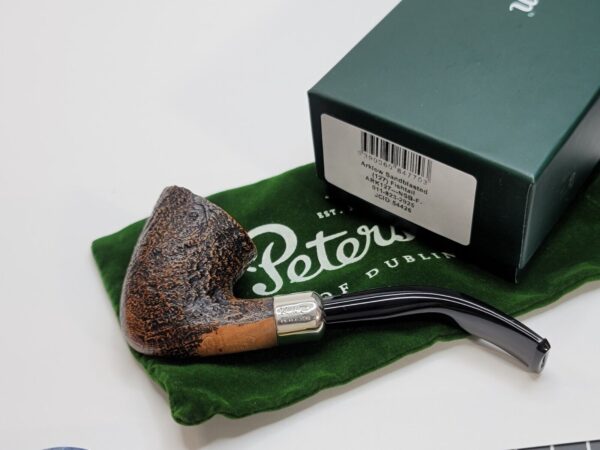 Peterson Arklow 127 Sandblasted Bent Dublin Briar Tobacco Pipe, Fishtail [SOLD OUT] - Image 3